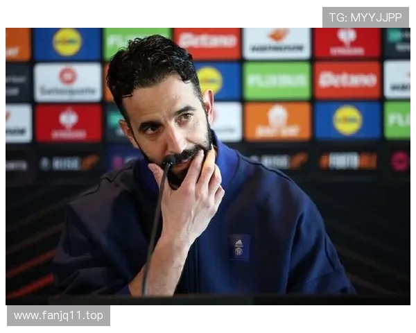 阿莫林自费为三十名曼联员工购欧联决赛门票展现真情与担当